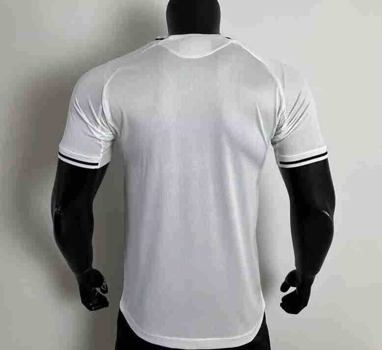 Equipacion Newcastle United Jugador Versión Primera 2025 2026_1 Equipacion Newcastle United Jugador Version Primera 2025 2026 1
