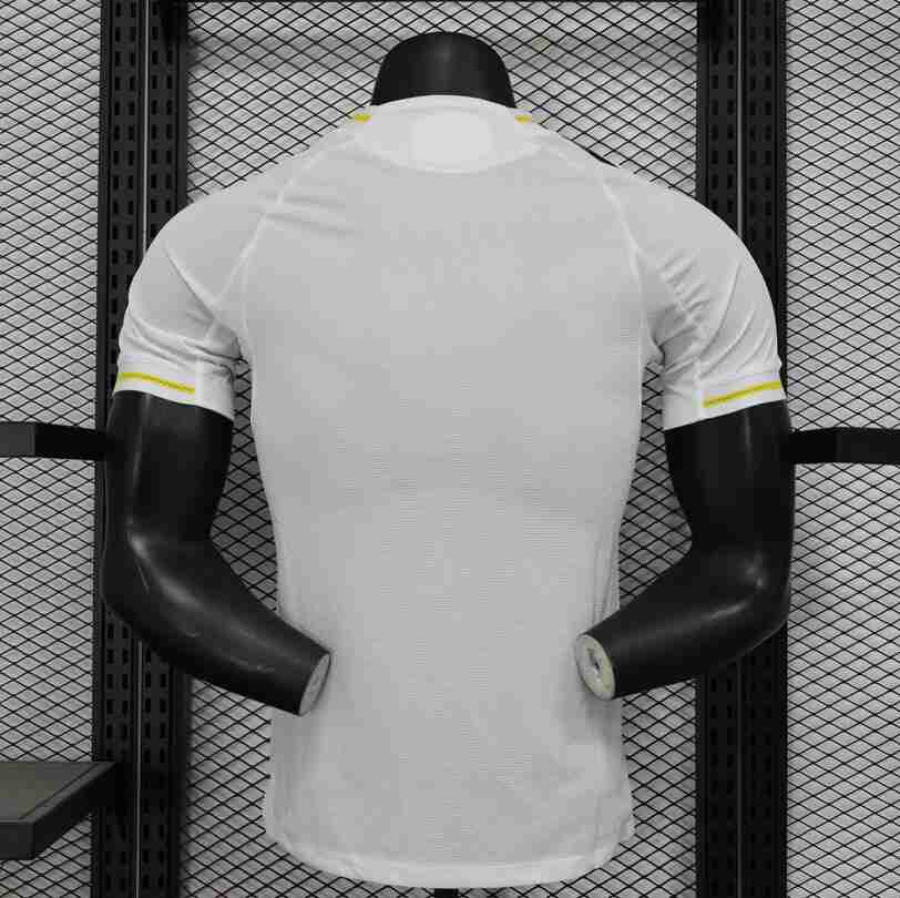 Equipacion Real Madrid Jugador Versión Primera 2025 2026_1 Equipacion Real Madrid Jugador Version Primera 2025 2026 1