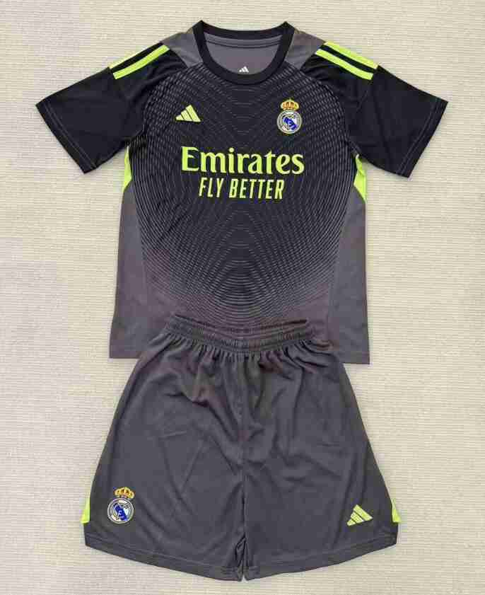 Equipacion Real Madrid Conjunto Niños Portero 2025 2026 Equipacion Real Madrid Conjunto Ninos Portero 2025 2026